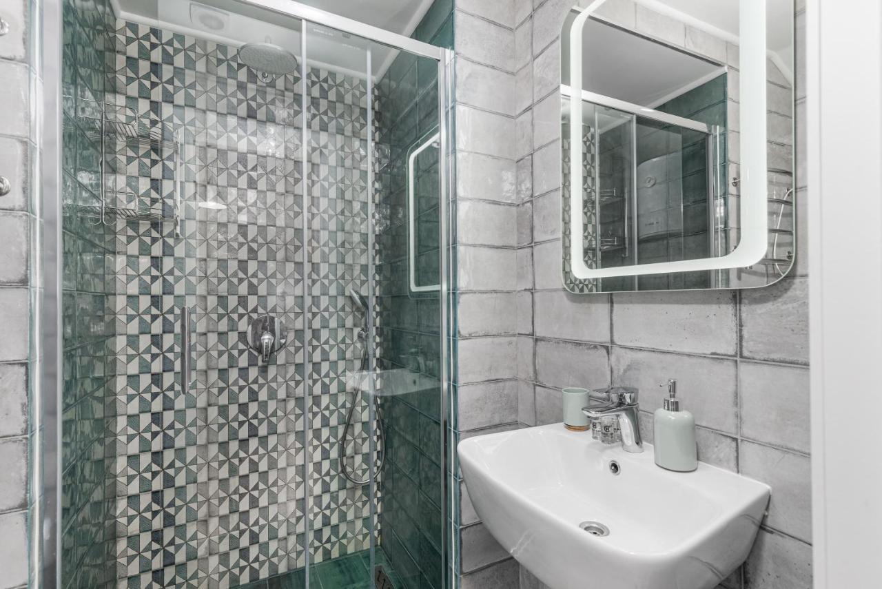 Apart Hotel Lyon D'Opera Odessa Luaran gambar